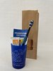 Junior-Zahnpflegebeutel blau mit Zahnbürste Modell Magic Black im Papierbeutel